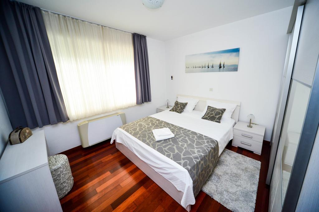 Apartment Mahagony Deluxe Zadar Kamer foto